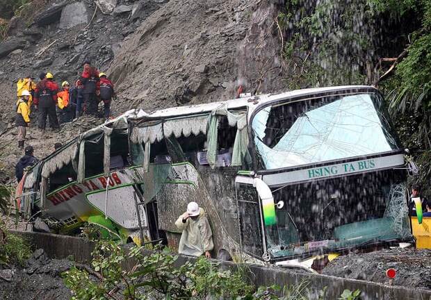 Bão Megi đổ bộ Trung Quốc, hàng chục người bị thương