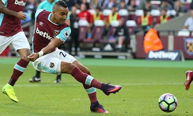 Payet solo qua 5 cầu thủ đối phương, lập siêu phẩm đẹp hơn cả Messi