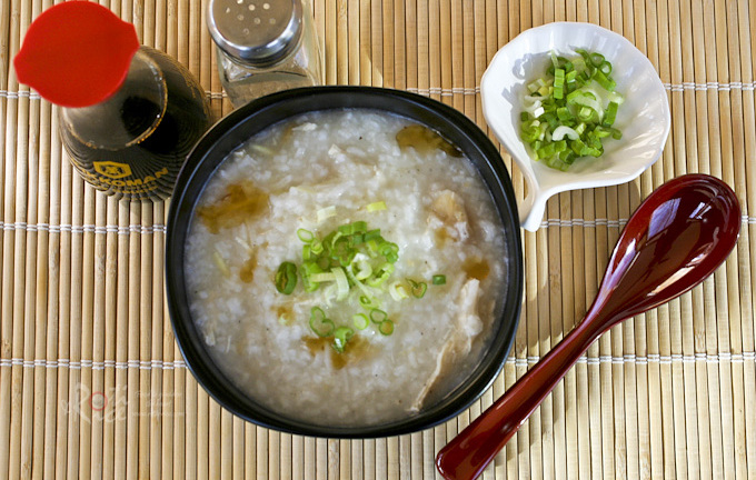 Ăn sáng bằng cháo gà, vừa bổ vừa tốt cho dạ dày