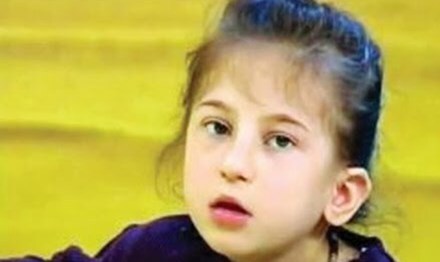 Nữ tiên tri nhí đoán bà Hillary sẽ đắc cử