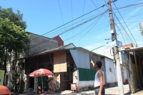 Nghệ An: Sẽ sớm di dời đường điện cao áp ảnh hưởng đến nhà dân