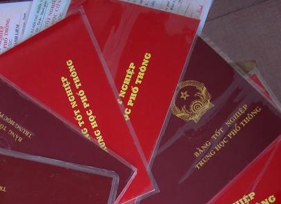 Khai trừ Đảng Trưởng công an dùng bằng cấp giả và có quan hệ bất chính