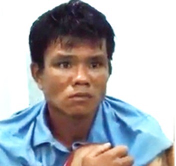 Phê ma túy, nam thanh niên múa dao, cắn vào tay cảnh sát