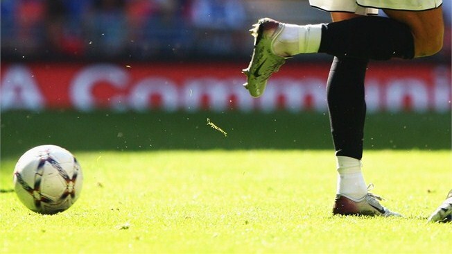 Ngỡ ngàng với siêu phẩm sút phạt đẹp nhất lịch sử bóng đá