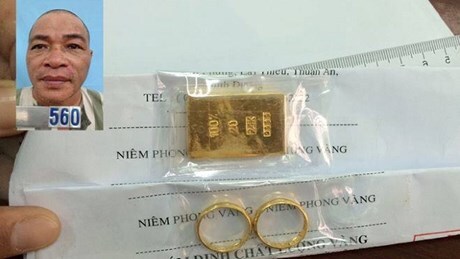 Màn kịch đánh rơi vàng giả, lừa lấy vàng thật ở Bình Dương