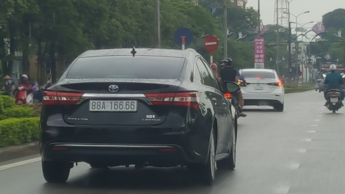 Đi tìm đường dây chuyên “bấm” biển “siêu VIP” ở Vĩnh Phúc