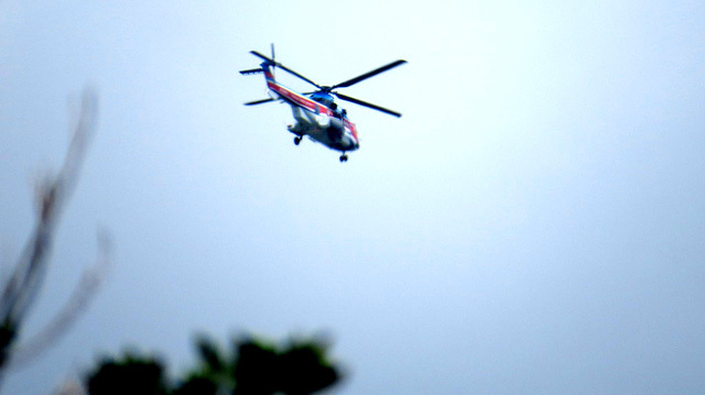 Phát hiện xác máy bay trực thăng biến dạng, 3 phi công tử nạn