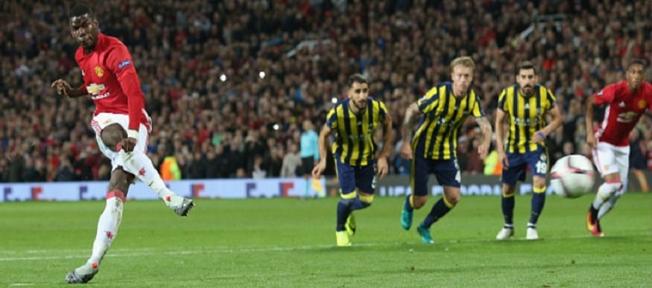 Paul Pogba: Sút chuẩn để đá bay mọi “Einstein”