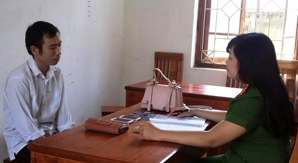 Thầy giáo cướp túi xách của người phụ nữ trong ngày 20/10