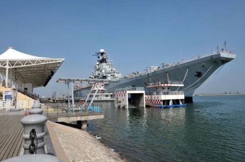 Số phận hai tàu sân bay bị Nga bán sắt vụn