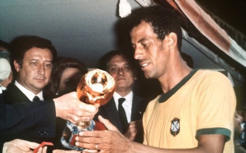 Huyền thoại Carlos Alberto qua đời ở tuổi 72