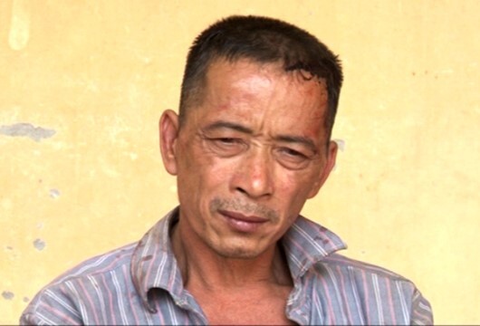 Lái xe ba gác chở hàng lậu chém cảnh sát bị thương