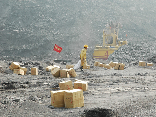 Điều chỉnh mức phí cấp phép sử dụng vật liệu nổ công nghiệp