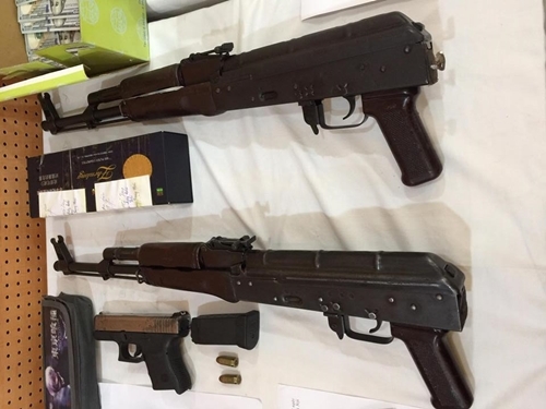 Chùm ảnh: Kho vũ khí trong hai vụ xã hội đen thanh toán bằng súng