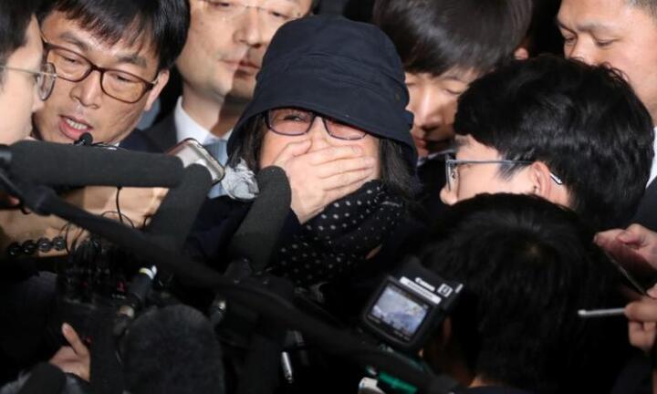 Bạn thân của Tổng thống Hàn Quốc bị bắt khẩn cấp