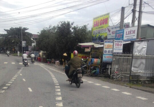 Thanh niên “ngáo đá”… lấy dao tự sát