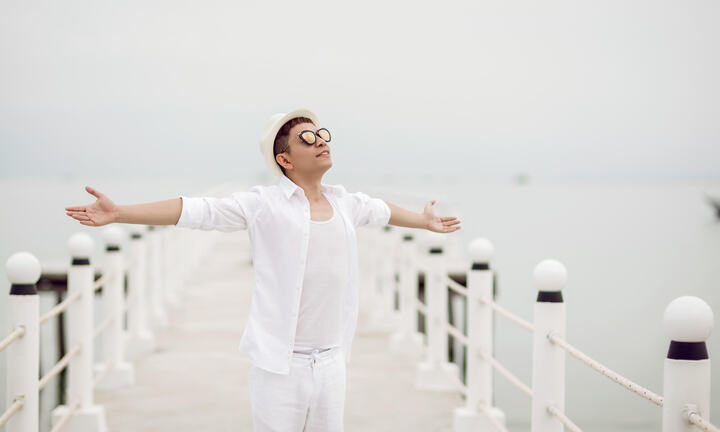 Tuấn Tú vượt qua mặc cảm về nhan sắc để theo đuổi đam mê 