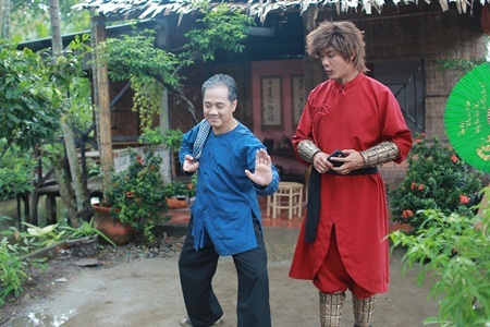 NSƯT Thành Lộc luyện võ cùng hậu bối của Thành Long