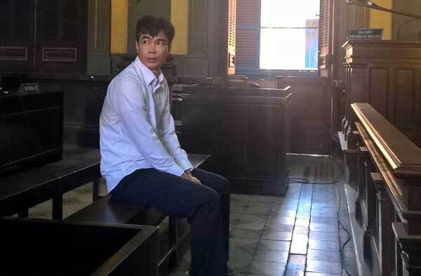 Giết bạn gái cũ, cướp tài sản đi đánh bạc