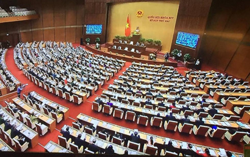Quốc hội đặt chỉ tiêu tăng 7% lương cơ sở mỗi năm