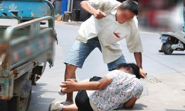 Nghi án giành quyền nuôi con, chồng “xử” vợ thập tử nhất sinh