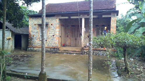 Bị quấy rối giấc ngủ, 8X dùng kéo đâm chết hàng xóm