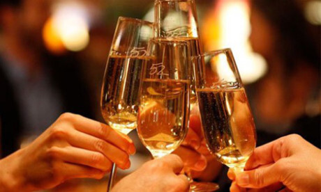 Không thể ép nữ giáo viên trở thành nhân viên đi tiếp khách