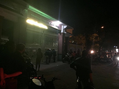 Nghệ An: Cần cẩu sát trường đổ sập, một nam sinh lớp 10 tử vong