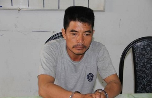 Bắt khẩn cấp gã chồng hờ hại vợ rồi chém người