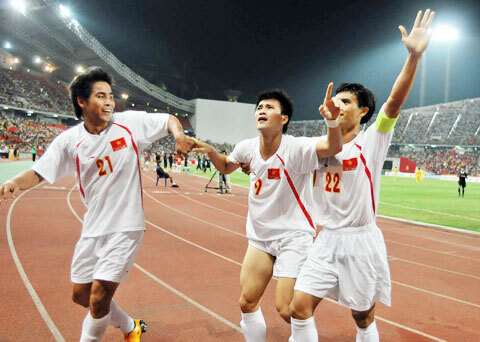 Hai cầu thủ sót lại từ chiến tích AFF Cup 2008: Linh hồn của ĐTVN