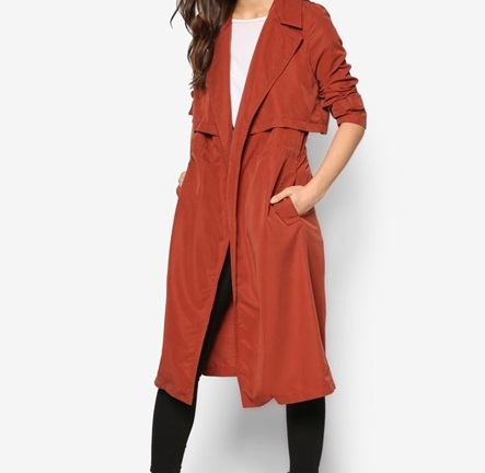 Trở thành cô nàng sành điệu với những mẫu áo khoác nữ cuối năm