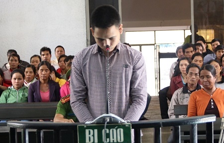 Can ngăn ẩu đả, một người đàn ông bị đánh chết