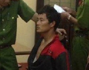 Nghi phạm chôn xác 2 bé gái trong vườn nhà khai gì tại cơ quan công an?