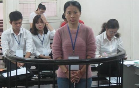 Làm giả giấy tờ nhà đất,