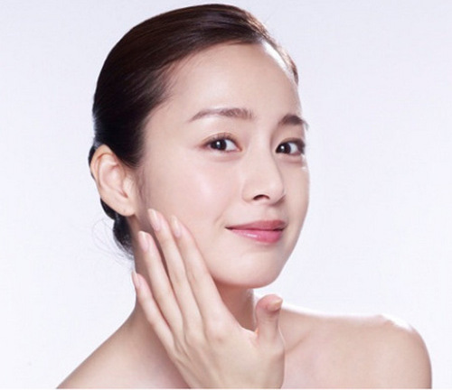 Làm đẹp da mặt với rượu nghệ - Liệu pháp từ thiên nhiên