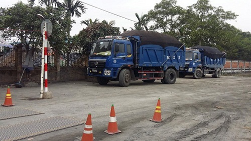 Phạt hơn 150 triệu đồng với 2 xe tải chở than vượt 600% trọng tải