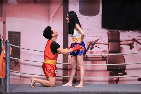 Ơn giời cậu đây rồi tập 4: Trường Giang quỳ gối cầu hôn bạn gái