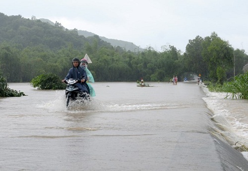 Phó chủ tịch xã tử vong do bị lũ cuốn trôi