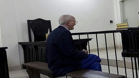 Mâu thuẫn đất đai, cụ ông 76 tuổi đâm chết em trai