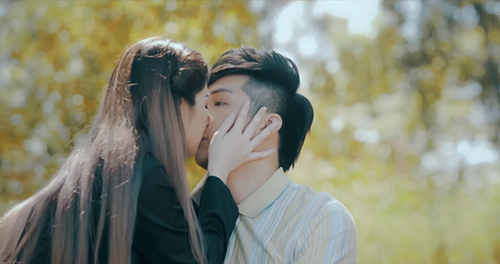 Lâm Chấn Khang lấy nước mắt của khán giả với phim ca nhạc triệu view