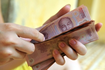 Bộ Nội vụ đề xuất tăng lương cơ sở lên 1.300.000 đồng/tháng