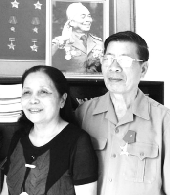 Có một nhịp cầu tình yêu của vị tướng với cô hàng xóm ngày một đầy thêm như thế