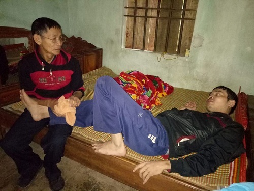 Phận đời éo le của người lính già nuôi con tật nguyền  