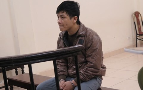 Ghen tuông, nam thanh niên đổ xăng đốt phòng trọ người yêu cũ