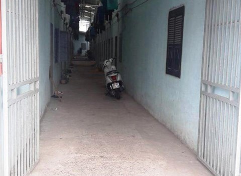 Sau tiếng la hét, vợ tử vong với nhiều vết thương, chồng gục dưới nền nhà