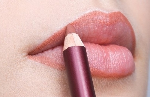 3 cách trang điểm cho môi dày trở nên ngọt ngào và quyến rũ