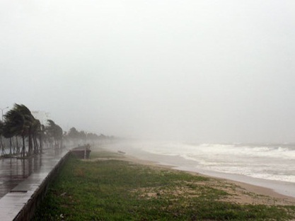 Dự báo thời tiết ngày mai 18/12: Vùng biển mưa dông mạnh