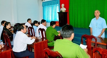 Tung tin bị cướp vì sợ vợ phát hiện nợ nần, người đàn ông 54 tuổi bị xử phạt