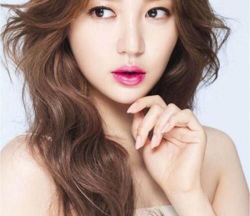 Cách trang điểm ăn tiệc xinh như gái Hàn