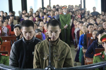 Tuyên án cặp song sinh giết người, cướp của lấy tiền “cày” game